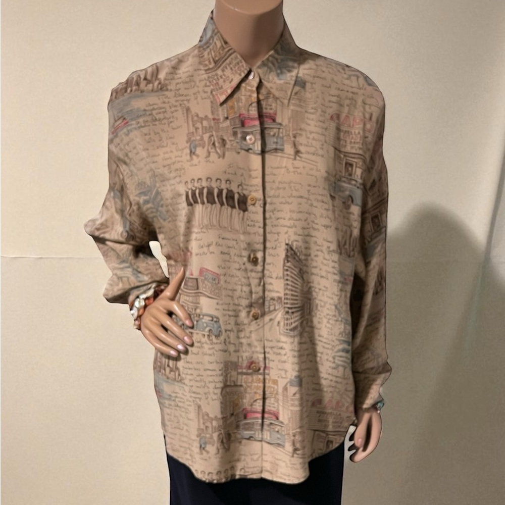 Ellen Tracy Artistic Beige And Blue Top 100% Silk, Very Sophisticated & Chic.